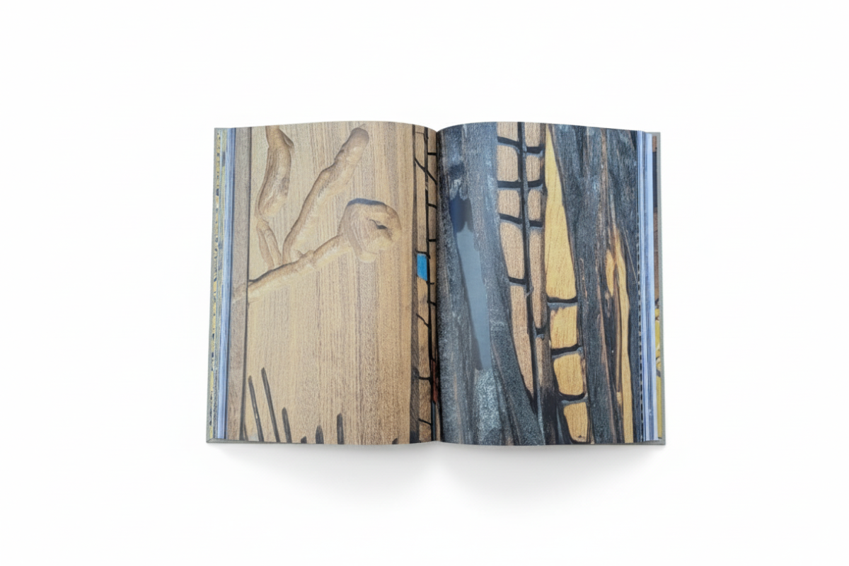 El Anatsui / Scottish Mission Book Depot Keta