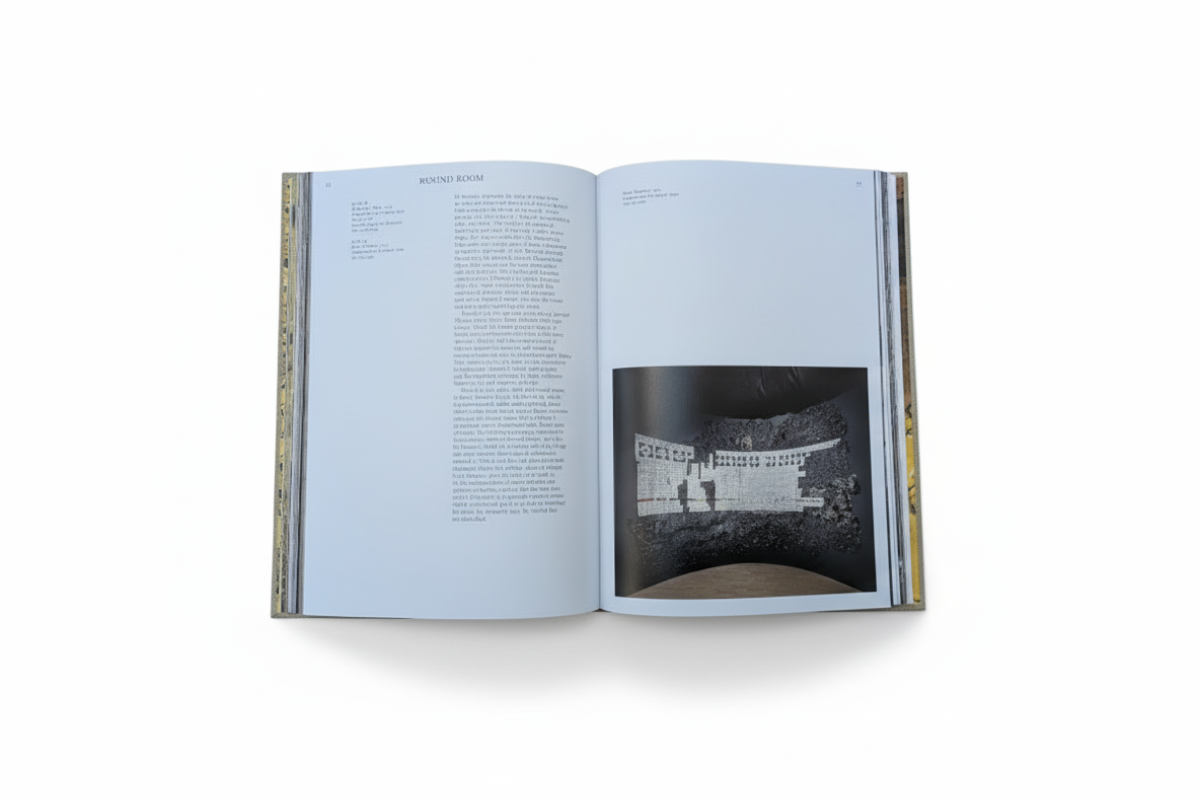 El Anatsui / Scottish Mission Book Depot Keta