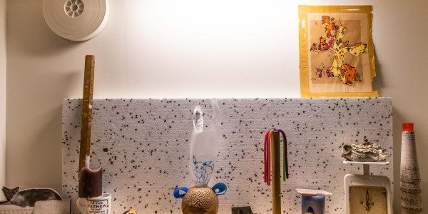 Installation of everyday objects.